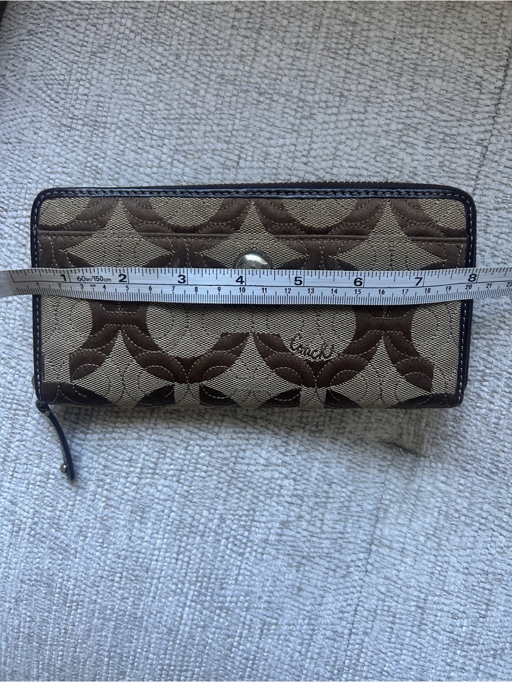 Coach Signature Canvas Leather Zip Around Brown Wallet Pre-Owned - Picture 8 of 10